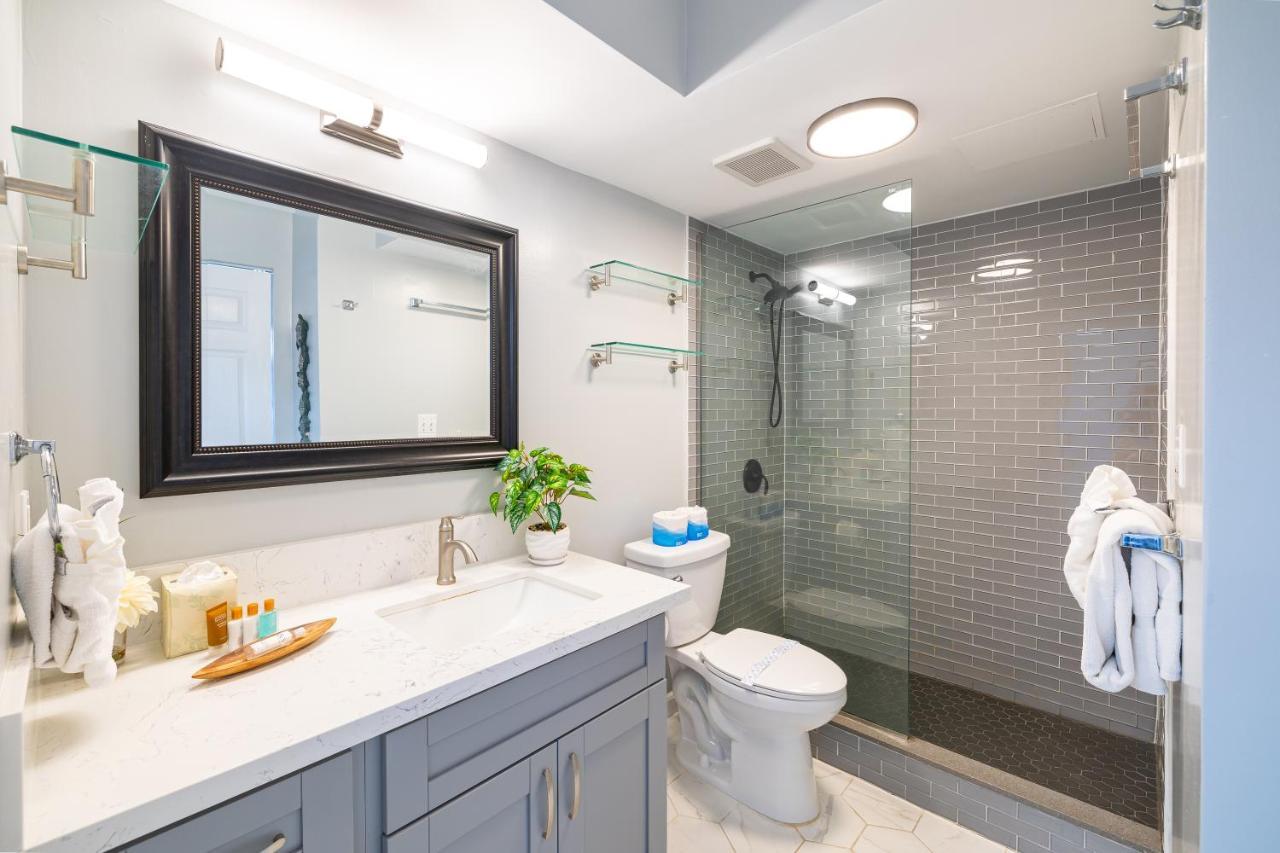 Tropical Retreat Near Waikiki Beach With Parking Honolulu Exteriér fotografie
