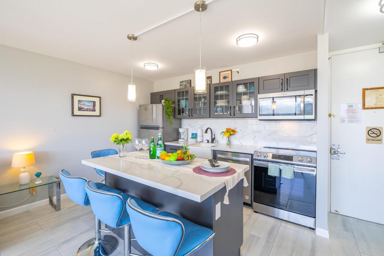 Tropical Retreat Near Waikiki Beach With Parking Honolulu Exteriér fotografie