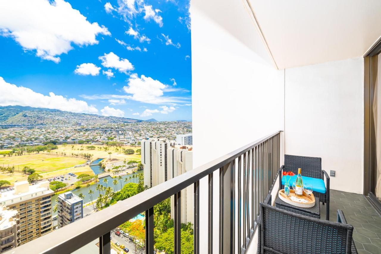 Tropical Retreat Near Waikiki Beach With Parking Honolulu Exteriér fotografie