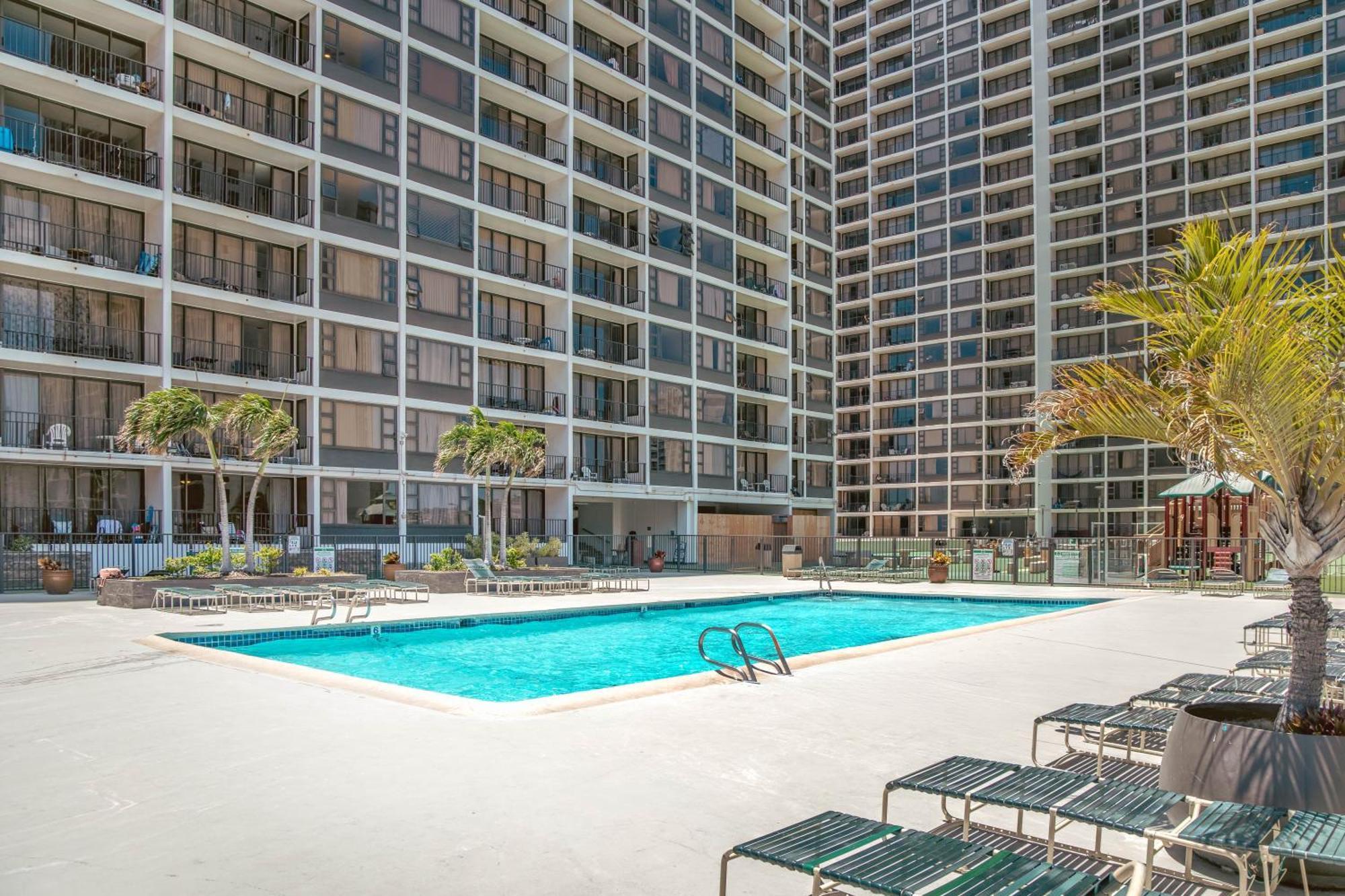 Tropical Retreat Near Waikiki Beach With Parking Honolulu Exteriér fotografie